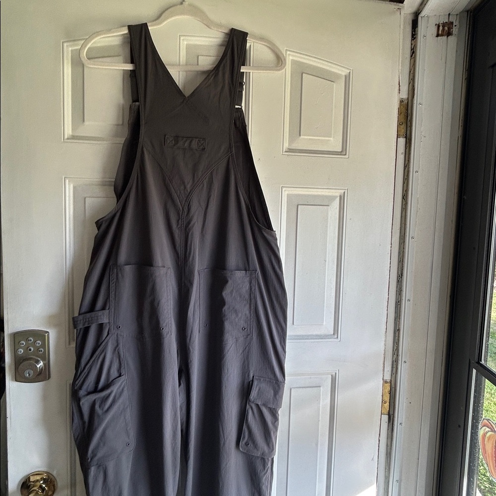DULUTH TRADING CO HEIRLOOM GARDERING BIB OVERALLS GRAY CARGO UTILITY SZ SX35 - Picture 9 of 16
